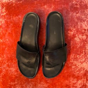 Donald Pliner Black Wedges platform slides